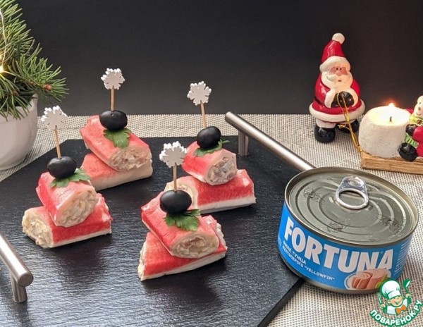 Крабовые палочки, фаршированные тунцом и сыром