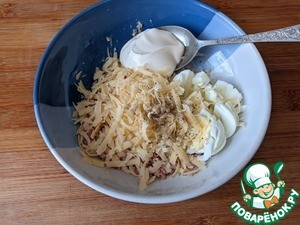 Крабовые палочки, фаршированные тунцом и сыром