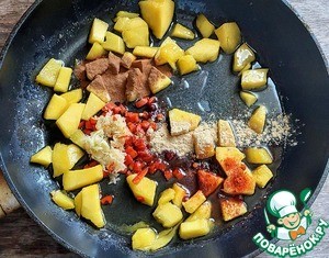 Манговый соус с купатами