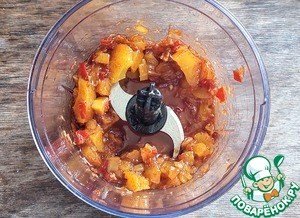 Манговый соус с купатами