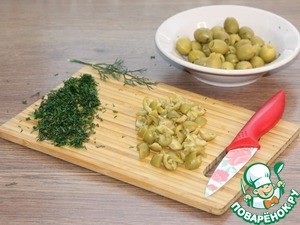 Мини-слойки с тунцом и оливками