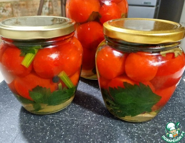Помидоры с медом и имбирем на зиму
