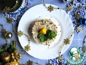 Рисовый салат "Тунец и кальмары"