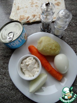 Рожок из лаваша с салатом "Мимоза"