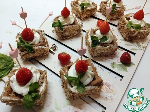 Шоколадные мини-вафли с кремом-чиз Шоколадные мини-вафли с кремом-чиз