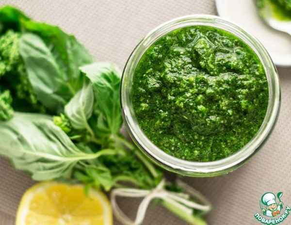 Соус Песто из петрушки Соус Песто из петрушки