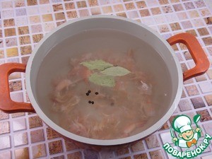 Суп-пюре с полентой, тыквой и креветками