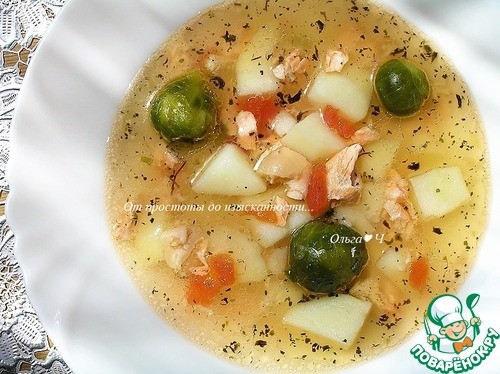 Суп с лососем и брюссельской капустой Суп с лососем и брюссельской капустой