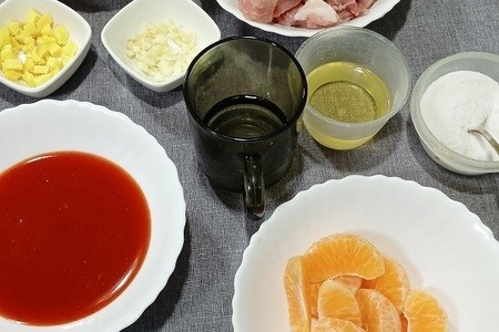 Свинина с мандаринами и перцами в мультиварке