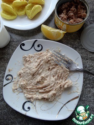 Сырное печенье с начинкой из тунца