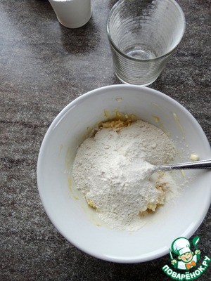 Сырное печенье с начинкой из тунца