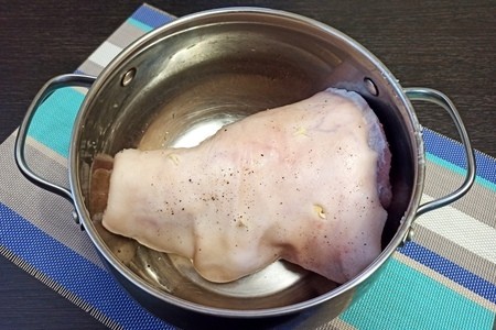 Вишнёвая рулька в острой глазури Вишнёвая рулька в острой глазури