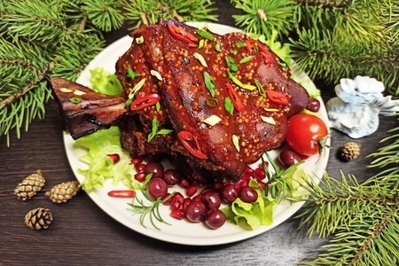 Вишнёвая рулька в острой глазури Вишнёвая рулька в острой глазури