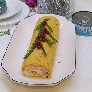 Закусочный морковный рулет