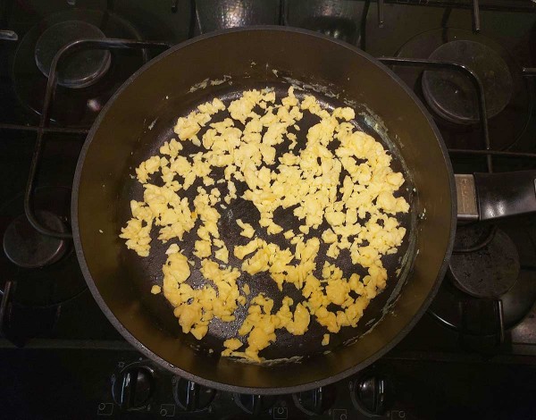 Рис с яйцом и соевым соусом