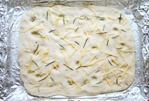 Фокачча с пармезаном и розмарином Фокачча с пармезаном и розмарином