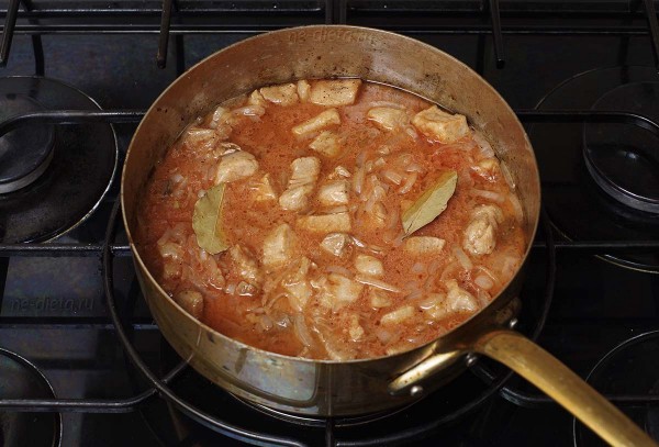 Гуляш из свинины Гуляш из свинины