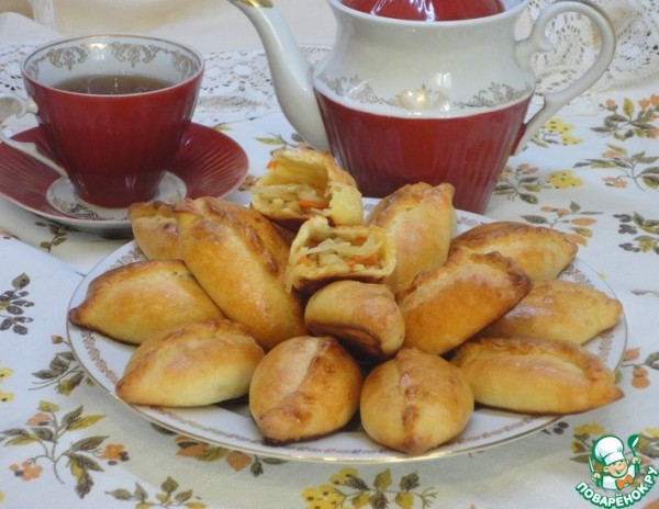 Быстрые пирожки с капустой Быстрые пирожки с капустой