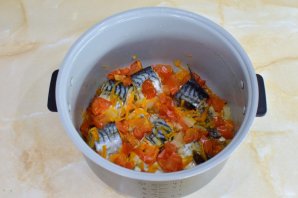 Скумбрия в мультиварке с овощами Скумбрия в мультиварке с овощами