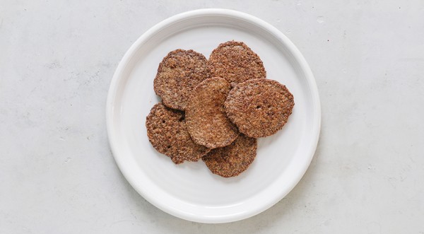 Печеночные оладьи из куриной печени, пошаговый рецепт с фото на 335 ккал Печеночные оладьи из куриной печени, пошаговый рецепт с фото на 335 ккал