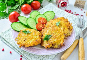 Свиные отбивные в картофельном кляре на сковороде Свиные отбивные в картофельном кляре на сковороде