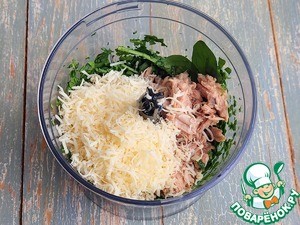 Пирог со шпинатом и тунцом "Снежинка" Пирог со шпинатом и тунцом "Снежинка"