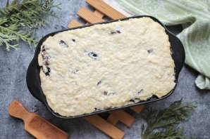 Творожная запеканка с черносливом и яблоками Творожная запеканка с черносливом и яблоками