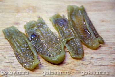 Рулетики из перца в беконе