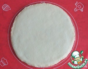 Пирог со шпинатом и тунцом "Снежинка" Пирог со шпинатом и тунцом "Снежинка"