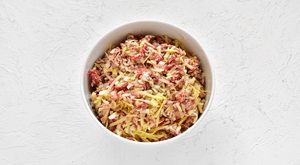 Простой пирог на кефире с мясом, пошаговый рецепт с фото Простой пирог на кефире с мясом, пошаговый рецепт с фото