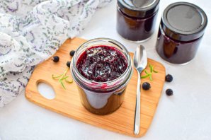 Конфитюр из черной смородины Конфитюр из черной смородины