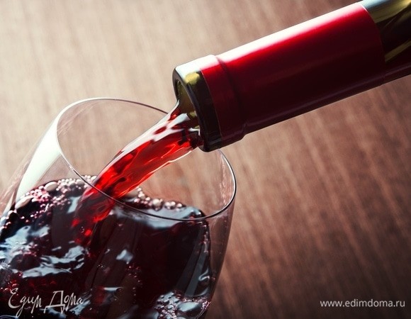 Не выливать же! Повар объяснила, что можно сделать с остатками красного вина