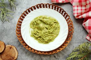 Говядина на подушке из авокадо Говядина на подушке из авокадо