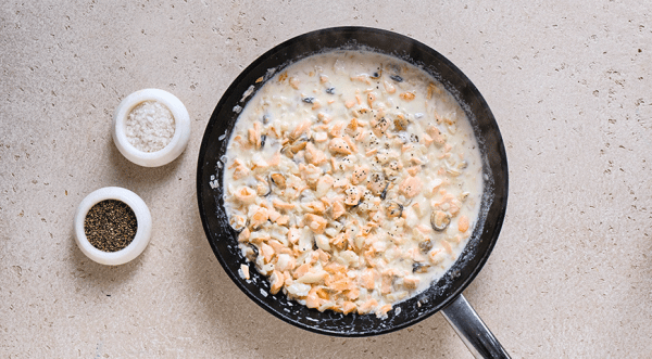 Кокиль из морепродуктов, пошаговый рецепт с фото Кокиль из морепродуктов, пошаговый рецепт с фото