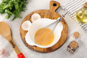 Гречневый суп на бульоне с яйцом Гречневый суп на бульоне с яйцом