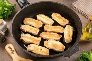 Крабовые палочки в пивном кляре Крабовые палочки в пивном кляре