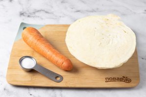 Хрустящая квашеная капуста на зиму в банках для длительного хранения Хрустящая квашеная капуста на зиму в банках для длительного хранения