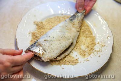 Жареная сельдь в сухарях Жареная сельдь в сухарях