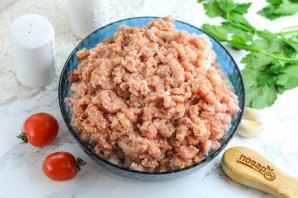 Домашняя варено-копченая колбаса Домашняя варено-копченая колбаса