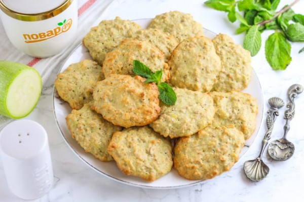 Печенье из кабачков с овсяными хлопьями Печенье из кабачков с овсяными хлопьями