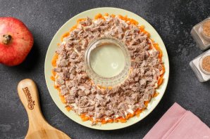 Салат "Гранатовый браслет" с говядиной Салат "Гранатовый браслет" с говядиной