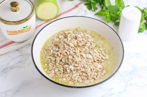 Печенье из кабачков с овсяными хлопьями Печенье из кабачков с овсяными хлопьями