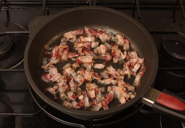 Гороховый суп с беконом