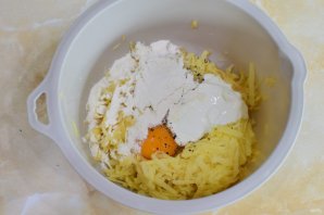 Свиные отбивные в картофельном кляре на сковороде Свиные отбивные в картофельном кляре на сковороде