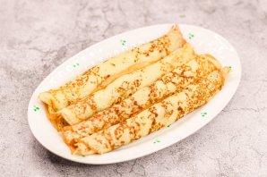 Блины с вишней в сметанном креме Блины с вишней в сметанном креме