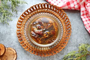 Конфеты из фиников с миндалем Конфеты из фиников с миндалем