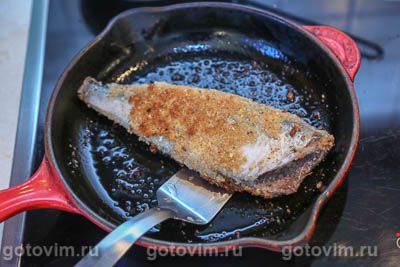 Жареная сельдь в сухарях Жареная сельдь в сухарях
