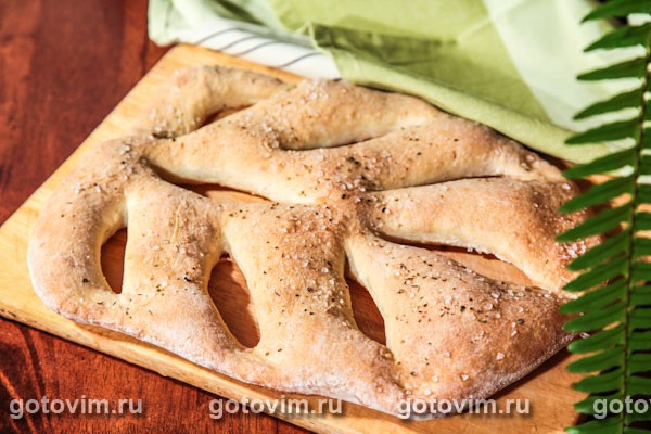 Фугасс с морской солью и травами