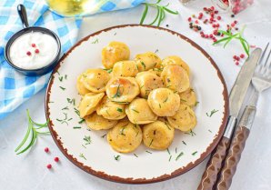 Пельмени жареные на растительном масле Пельмени жареные на растительном масле