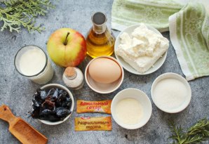Творожная запеканка с черносливом и яблоками Творожная запеканка с черносливом и яблоками